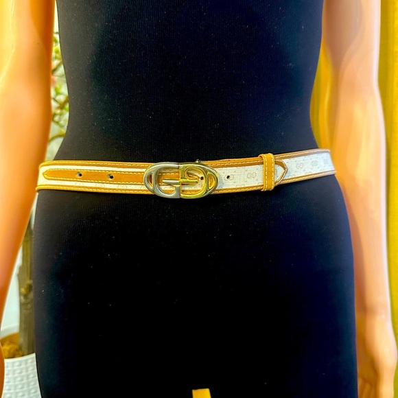 Vintage GUCCI Logo Belt size 75 or 24/0 XS - Picture 3 of 16